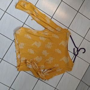 EUC Stitch Fix Kaileigh Tie Sleeve Blouse